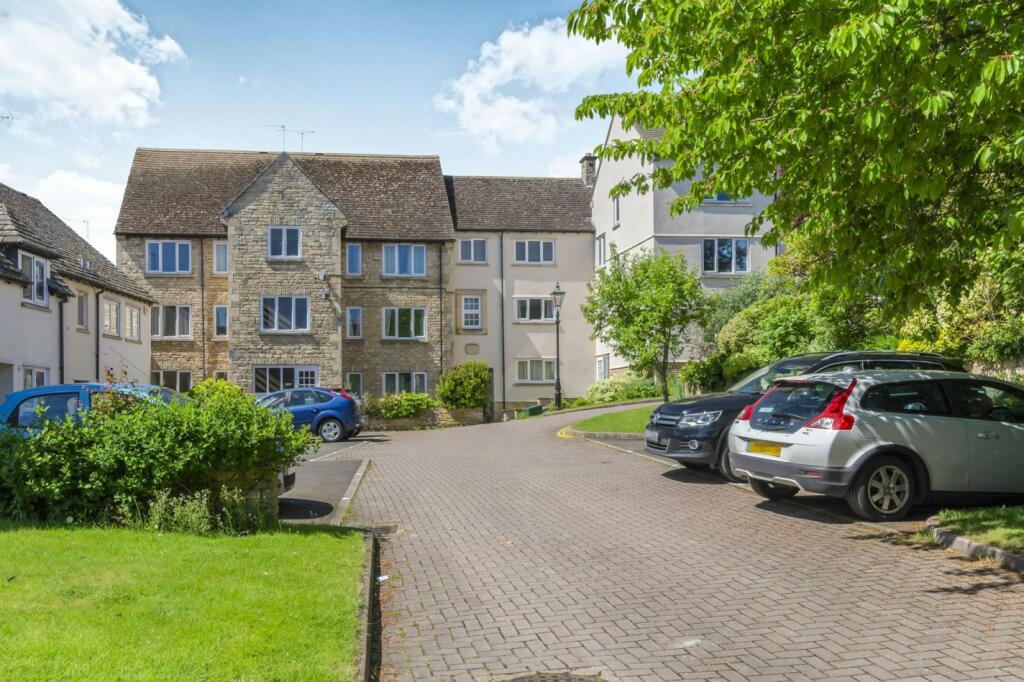 2 bed Apartment for rent in Stamford. From Leaders - Stamford