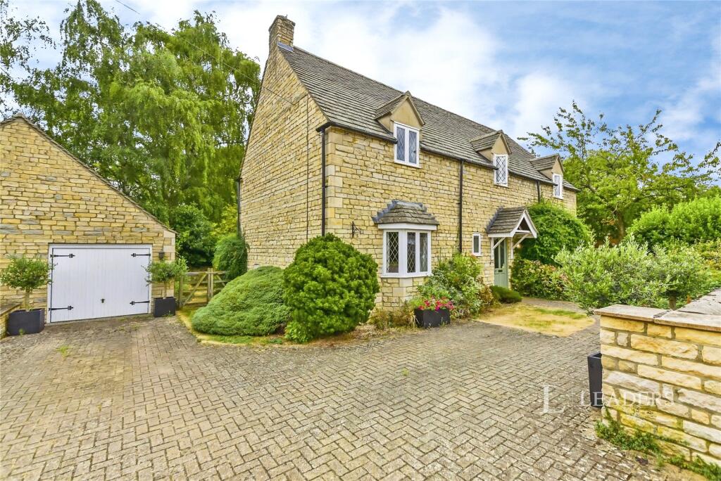 4 bed Detached for rent in Easton on the Hill. From Leaders - Stamford