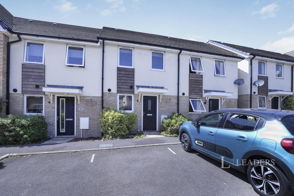 2 bed Mid Terraced House for rent in Peterborough. From Leaders - Stamford