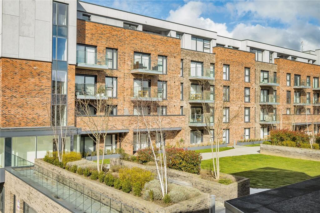 2 bed 1st Floor Flat for rent in Peterborough. From Leaders - Stamford