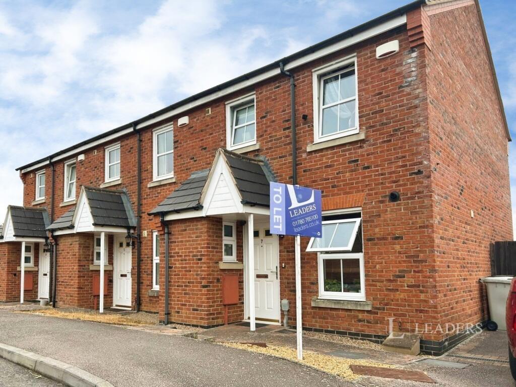 3 bed Mid Terraced House for rent in Oakham. From Leaders - Stamford