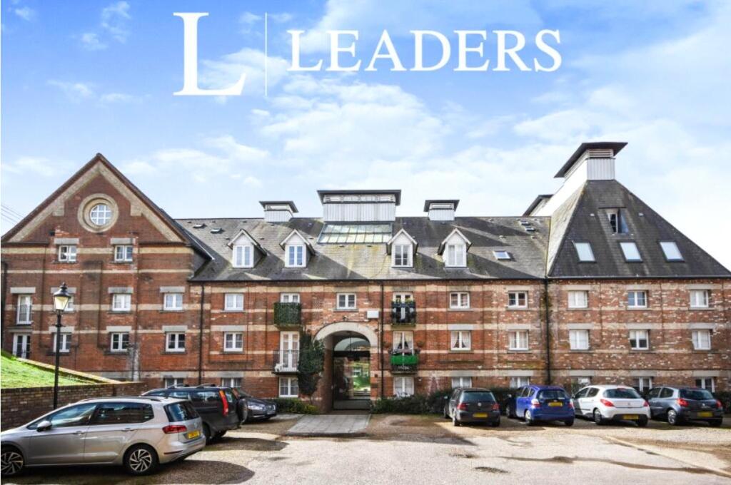 2 bed 1st Floor Flat for rent in Long Melford. From Leaders - Sudbury