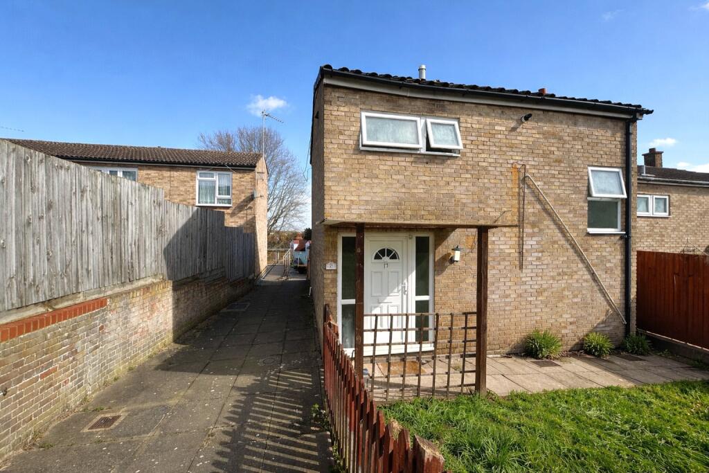 3 bed Detached for rent in . From Leaders - Sudbury