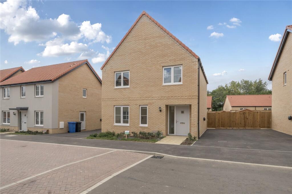 4 bed Detached for rent in . From Leaders - Sudbury