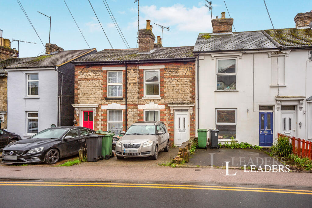 2 bed Mid Terraced House for rent in Maidstone. From Leaders Sales - Tonbridge