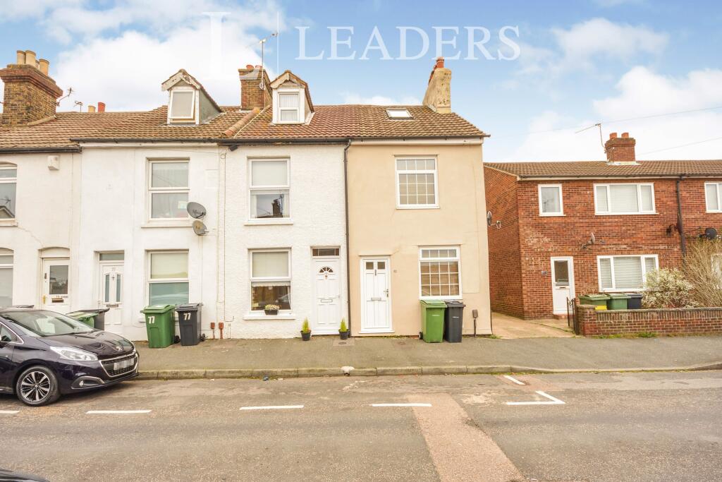 3 bed Mid Terraced House for rent in Boxley. From Leaders Sales - Tonbridge