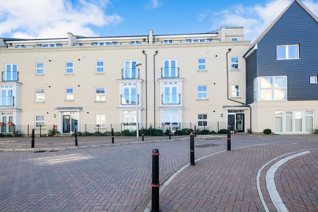 2 bed 1st Floor Flat for rent in Tonbridge. From Leaders Sales - Tonbridge 2 bed 1st Floor Flat for rent in Tonbridge. From Leaders Sales - Tonbridge