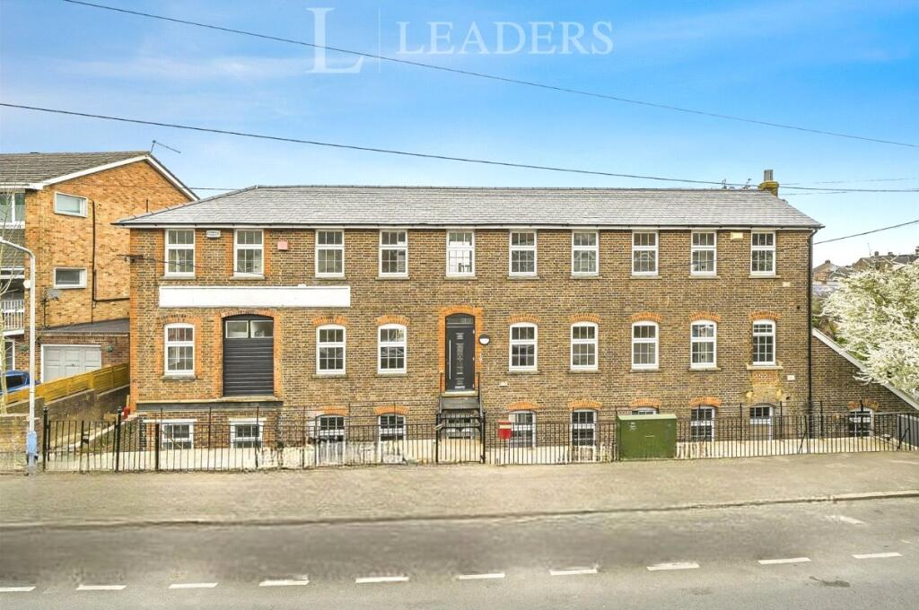 1 bed 1st Floor Flat for rent in Tonbridge. From Leaders Sales - Tonbridge
