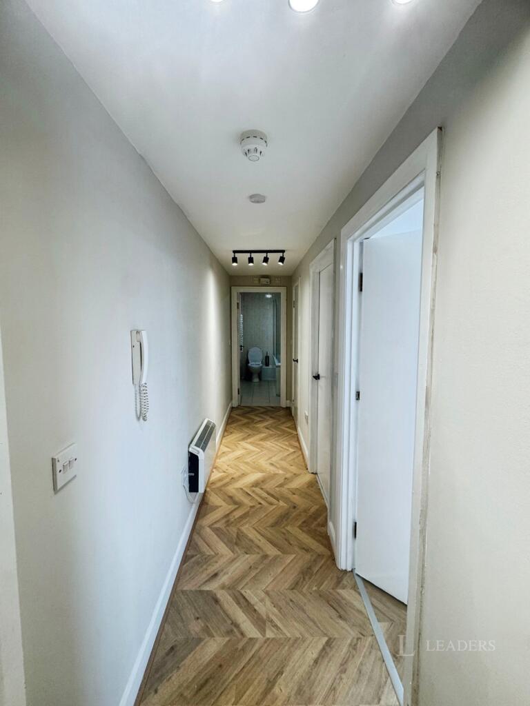 2 bed 1st Floor Flat for rent in Sittingbourne. From Leaders Sales - Tonbridge