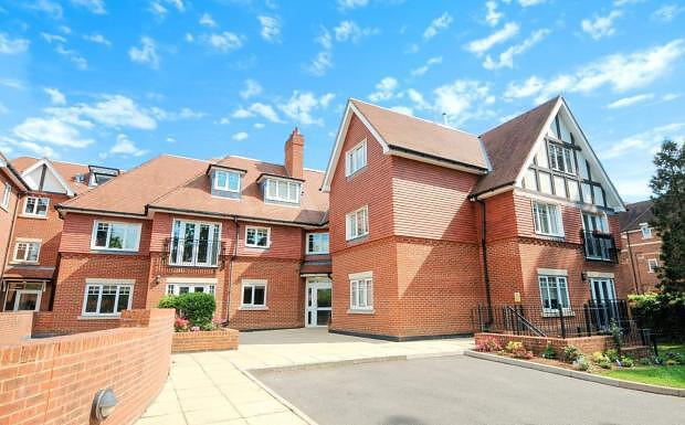 2 bed 1st Floor Flat for rent in Weybridge. From Leaders Lettings - Weybridge 2 bed 1st Floor Flat for rent in Weybridge. From Leaders Lettings - Weybridge