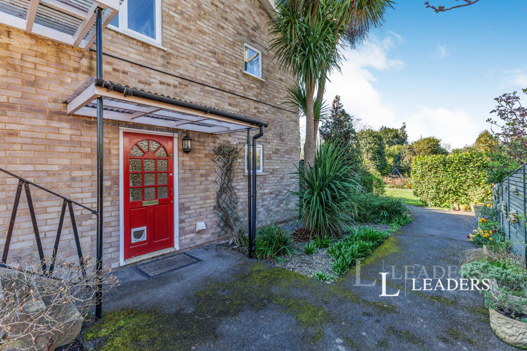 2 bed 1st Floor Flat for rent in Addlestone. From Leaders Lettings - Weybridge 2 bed 1st Floor Flat for rent in Addlestone. From Leaders Lettings - Weybridge