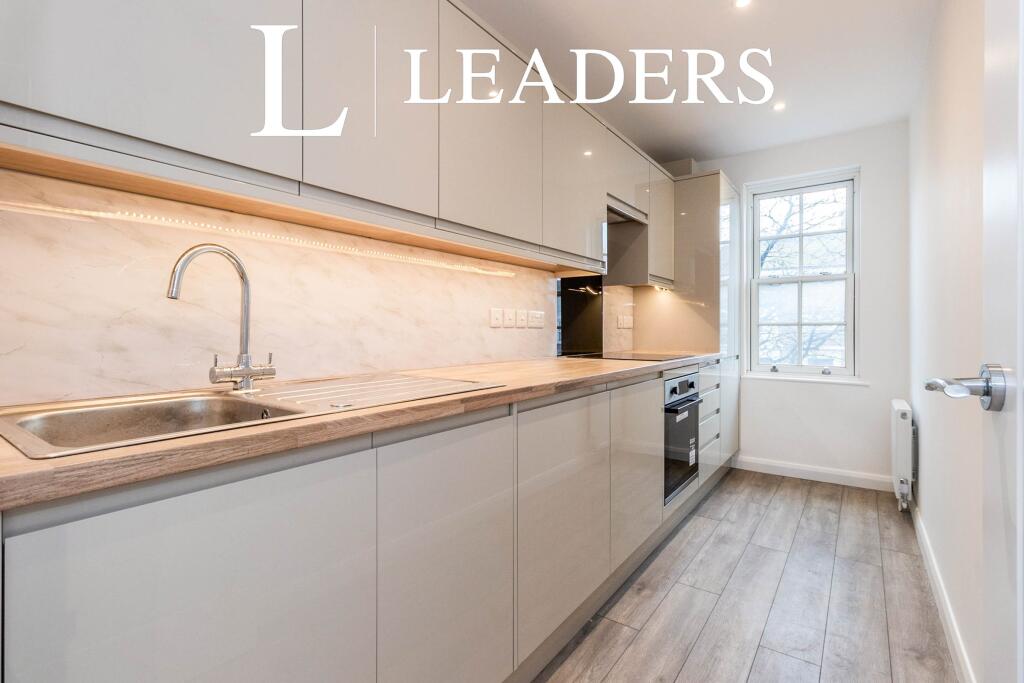 1 bed 1st Floor Flat for rent in Weybridge. From Leaders Lettings - Weybridge