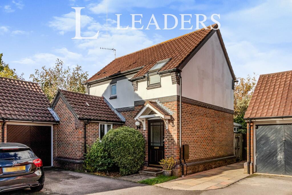 3 bed Detached for rent in Weybridge. From Leaders Lettings - Weybridge 3 bed Detached for rent in Weybridge. From Leaders Lettings - Weybridge