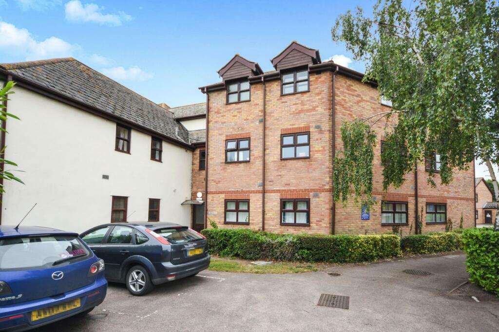 2 bed Apartment for rent in Witham. From Leaders Sales - Witham