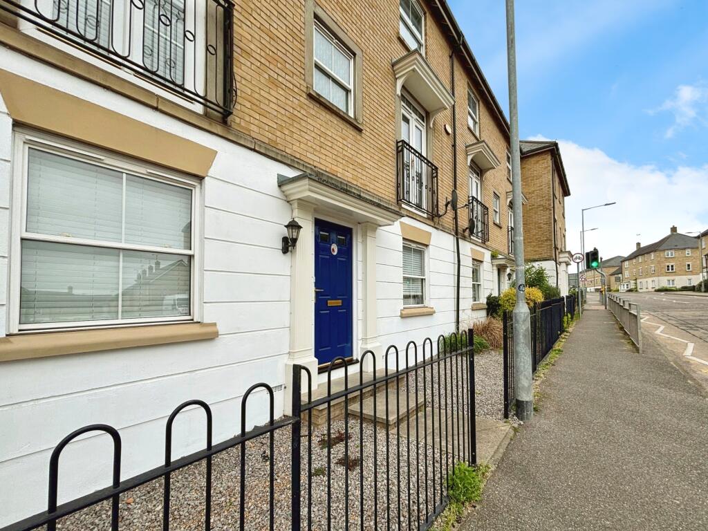 3 bed Detached for rent in Braintree. From Leaders Sales - Witham