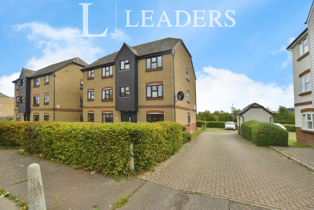 2 bed 1st Floor Flat for rent in Witham. From Leaders Sales - Witham