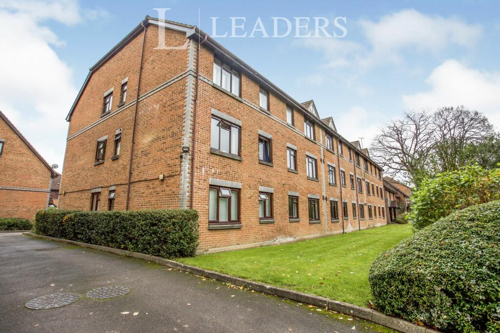 2 bed Apartment for rent in Pyrford. From Leaders - Woking