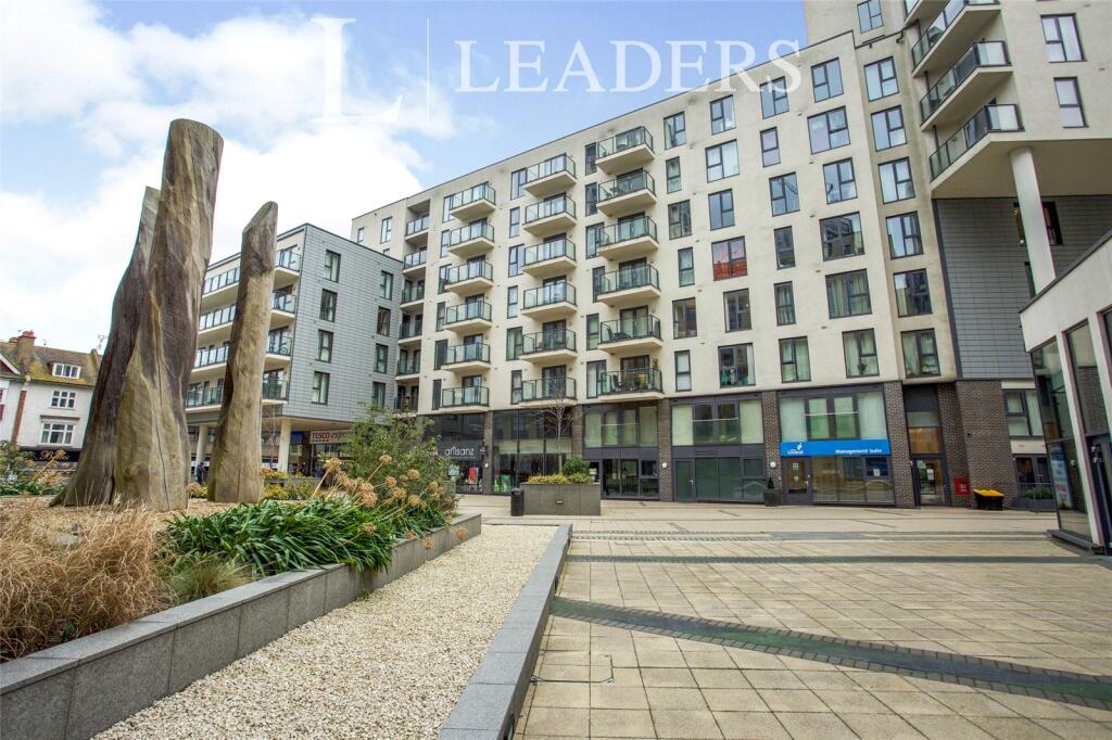 1 bed 1st Floor Flat for rent in Woking. From Leaders Sales - Woking