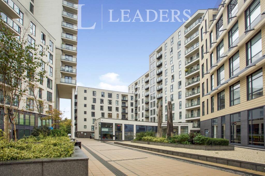 1 bed 1st Floor Flat for rent in Woking. From Leaders Sales - Woking
