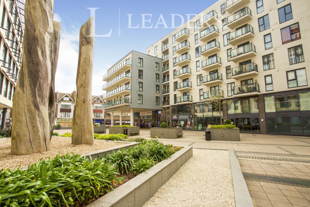 1 bed 1st Floor Flat for rent in Woking. From Leaders Sales - Woking