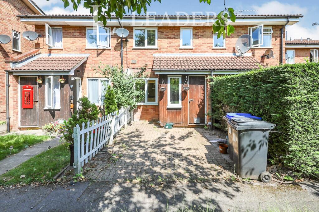 1 bed Detached for rent in Pyle Hill. From Leaders Sales - Woking