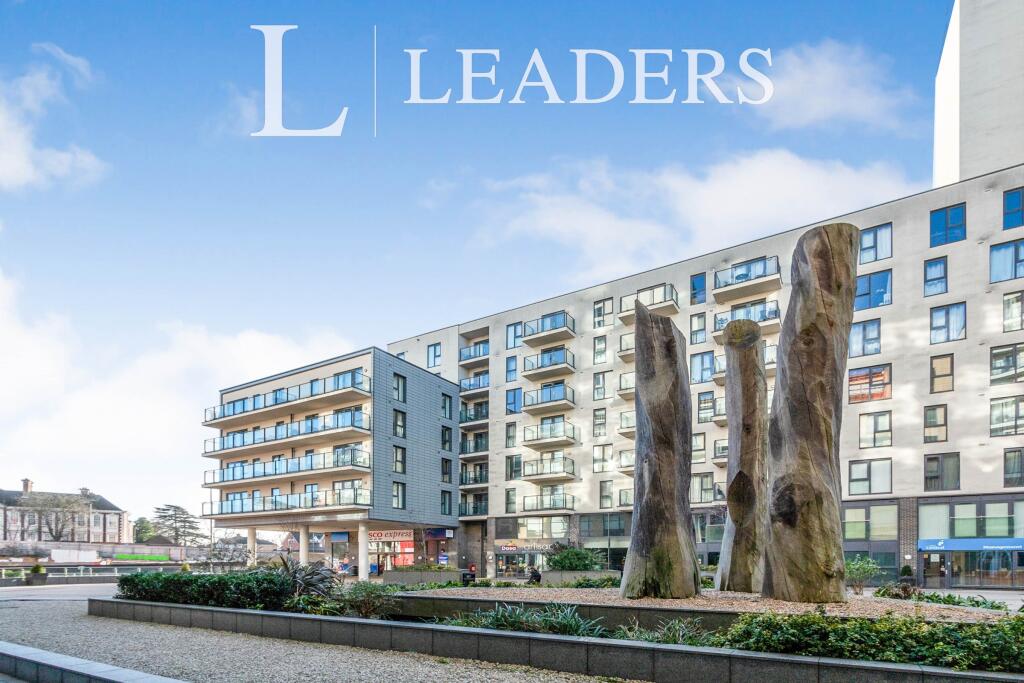 1 bed 1st Floor Flat for rent in Pyle Hill. From Leaders Sales - Woking