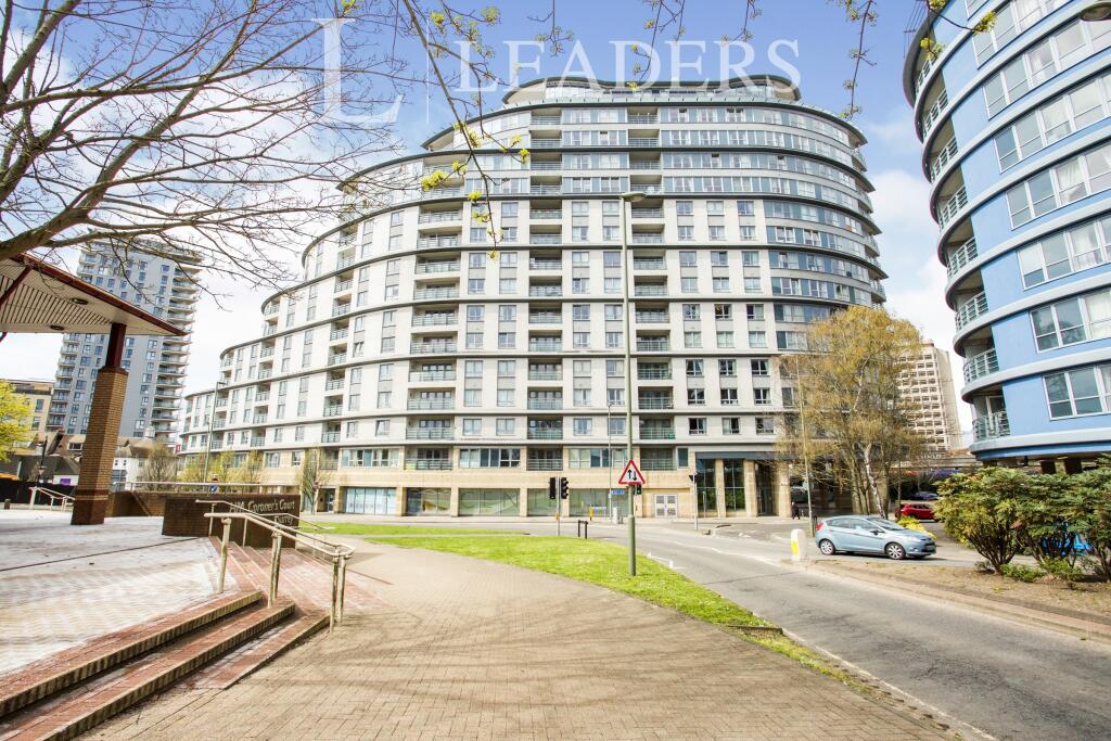 2 bed 1st Floor Flat for rent in Pyle Hill. From Leaders Sales - Woking
