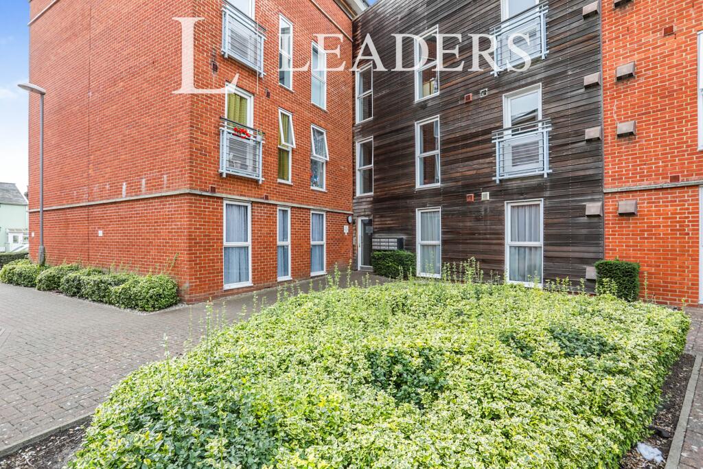 2 bed 1st Floor Flat for rent in Ipswich. From Leaders - Woodbridge