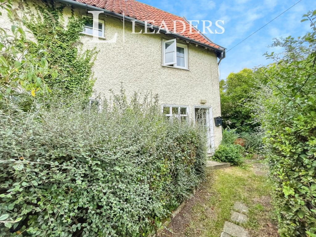 2 bed Detached for rent in Stratford St Andrew. From Leaders - Woodbridge
