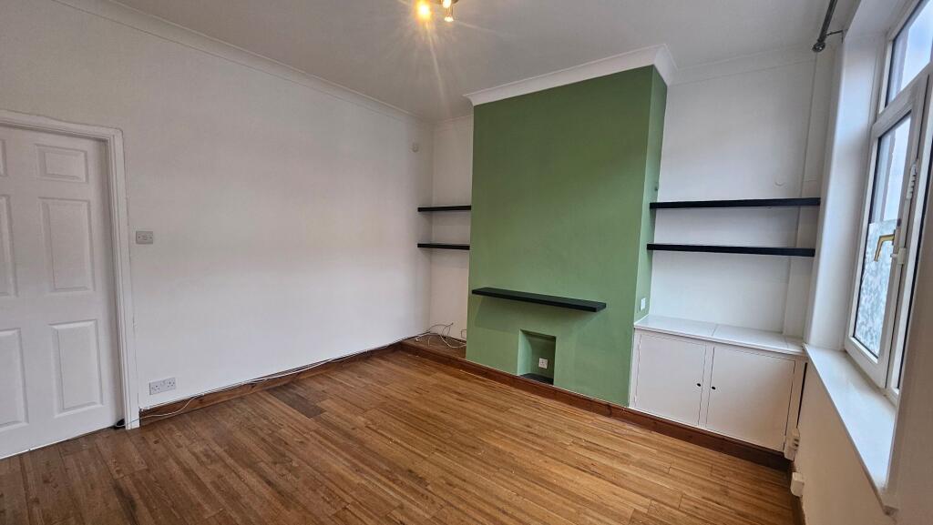 2 bed Mid Terraced House for rent in Stockport. From Leighton Snow - Bramhall