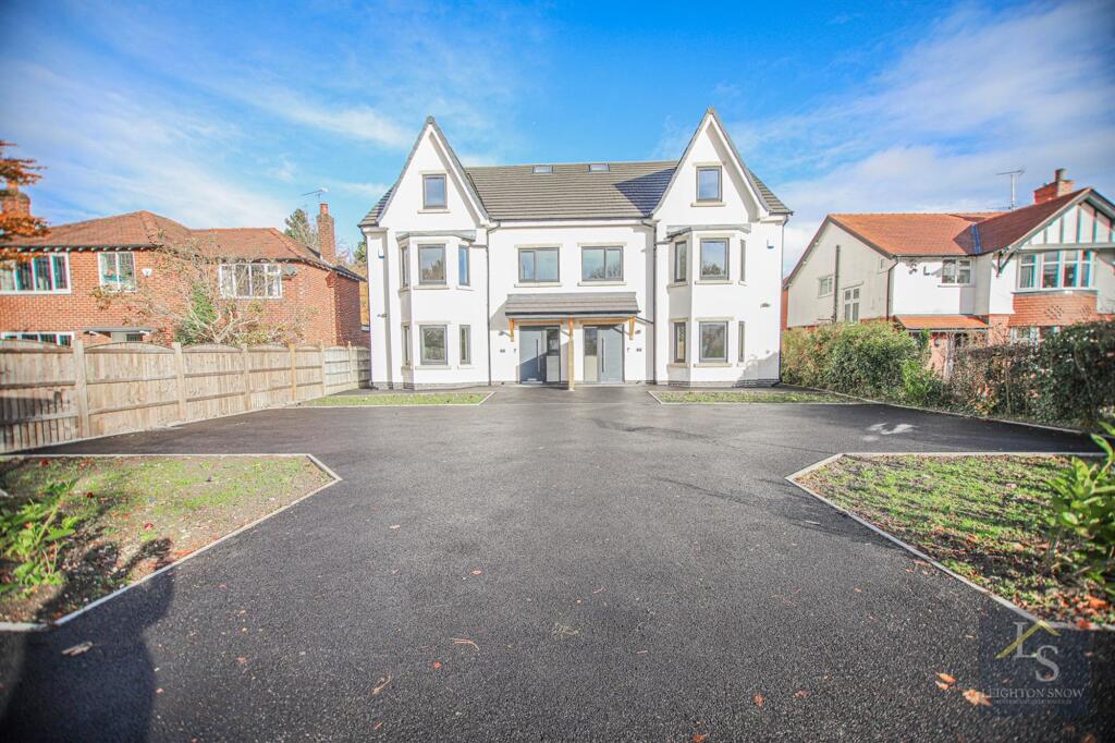 5 bed Semi Detached for rent in Bramhall. From Leighton Snow - Bramhall