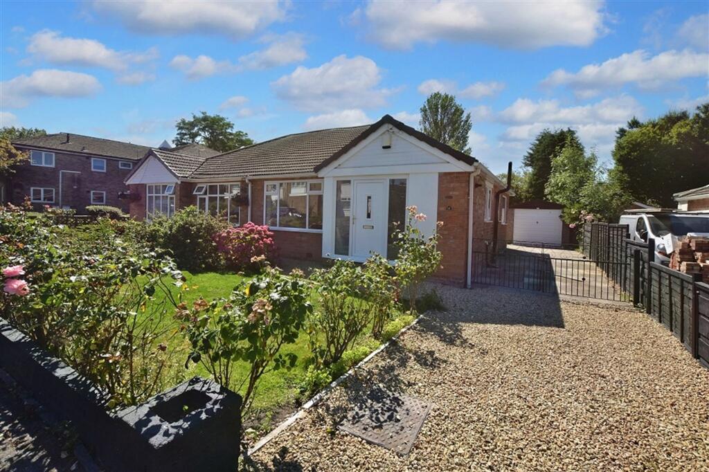 2 bed Semi-detached bungalow for rent in Cheadle Hulme. From Leighton Snow - Bramhall 2 bed Semi-detached bungalow for rent in Cheadle Hulme. From Leighton Snow - Bramhall