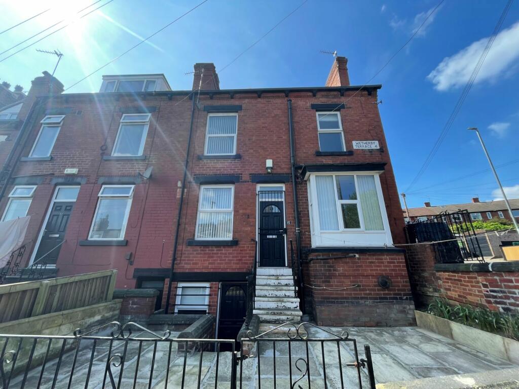 2 bed End Terraced House for rent in Leeds. From Linley & Simpson - Headingley