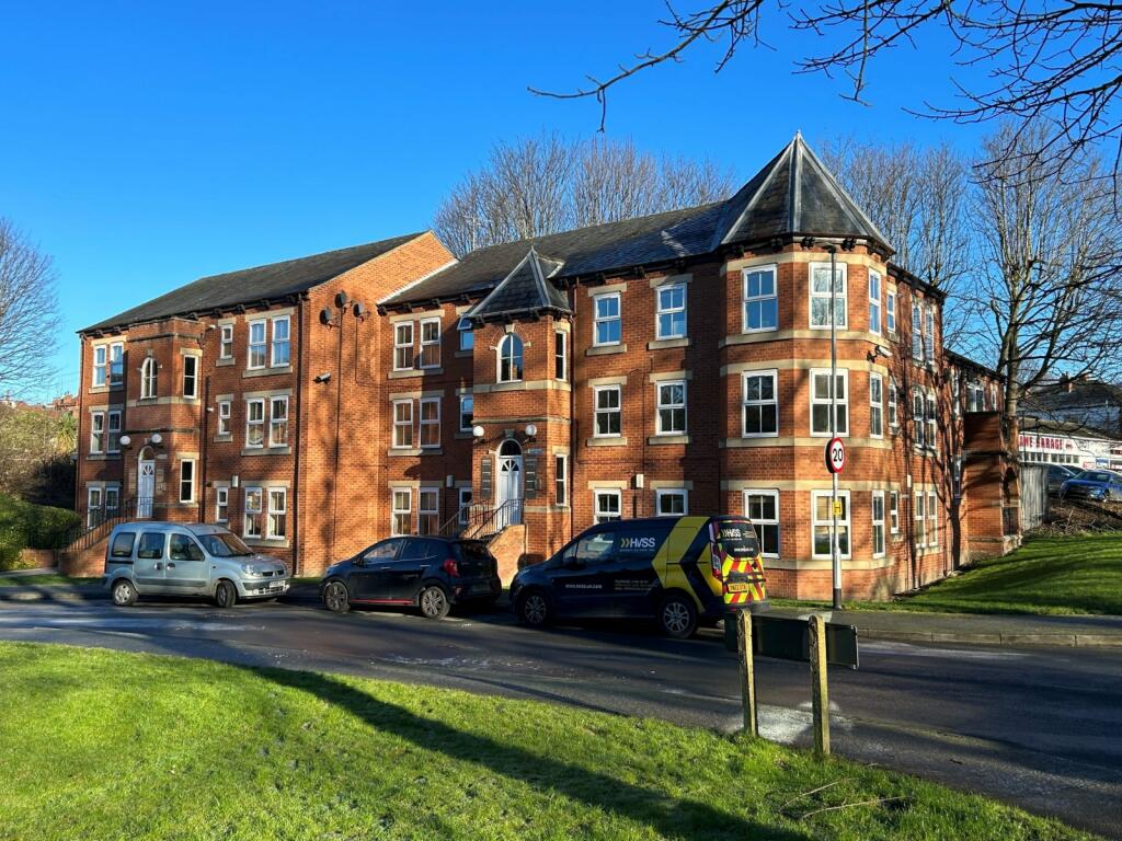 2 bed Flat for rent in Leeds. From Linley & Simpson - Headingley