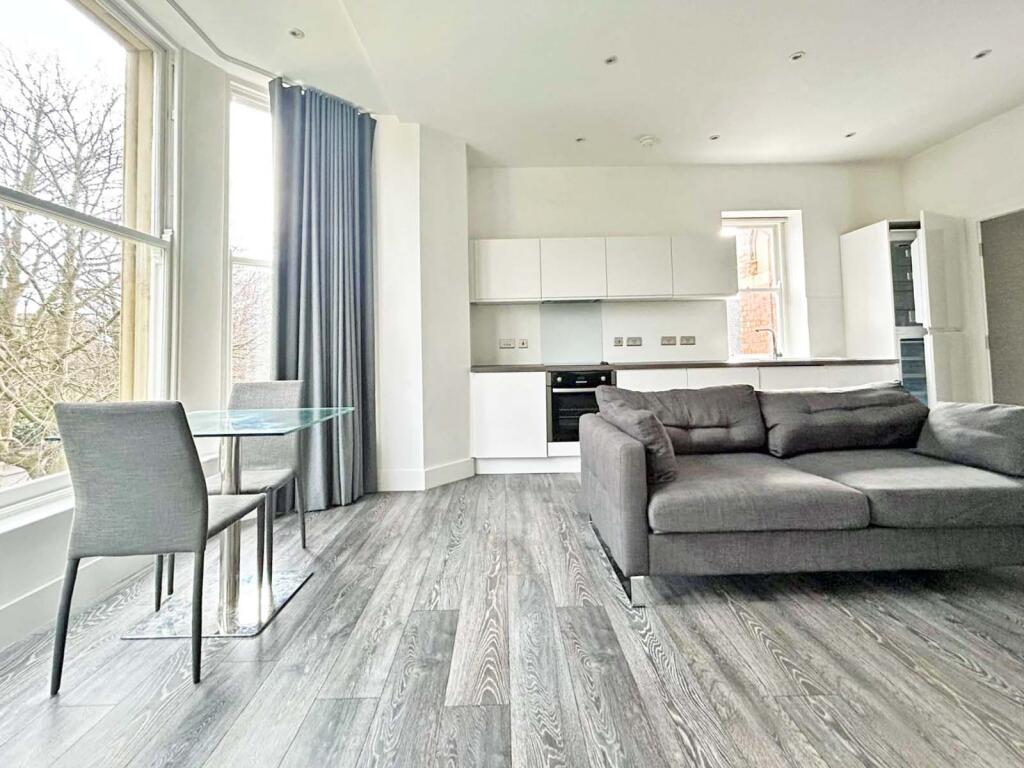 2 bed 1st Floor Flat for rent in Leeds. From Linley & Simpson - Headingley