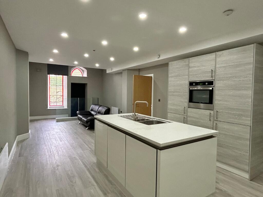 3 bed 1st Floor Flat for rent in Leeds. From Linley & Simpson - Headingley 3 bed 1st Floor Flat for rent in Leeds. From Linley & Simpson - Headingley