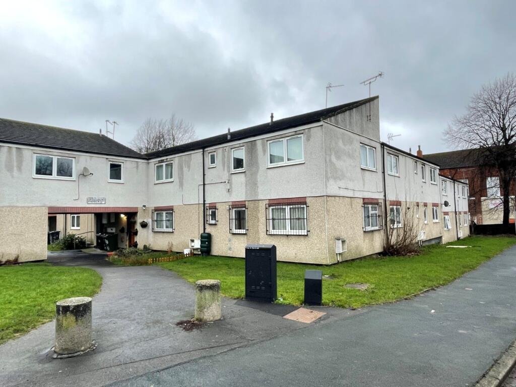 1 bed Detached for rent in Leeds. From Linley & Simpson - Headingley