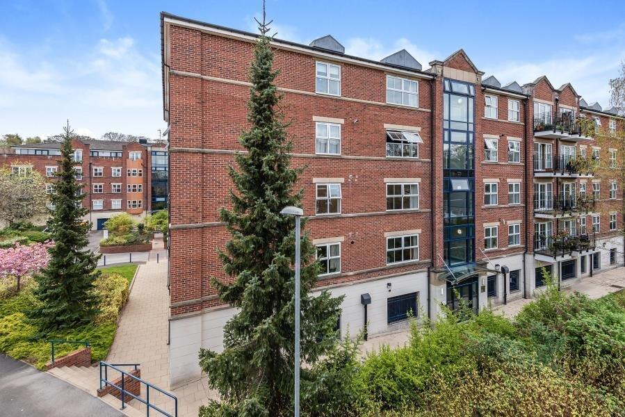 3 bed 1st Floor Flat for rent in Leeds. From Linley & Simpson - Headingley