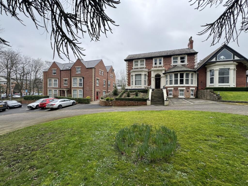 2 bed 1st Floor Flat for rent in Leeds. From Linley & Simpson - Headingley