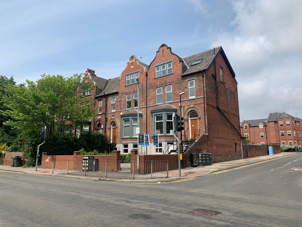 2 bed 1st Floor Flat for rent in Leeds. From Linley & Simpson - Headingley
