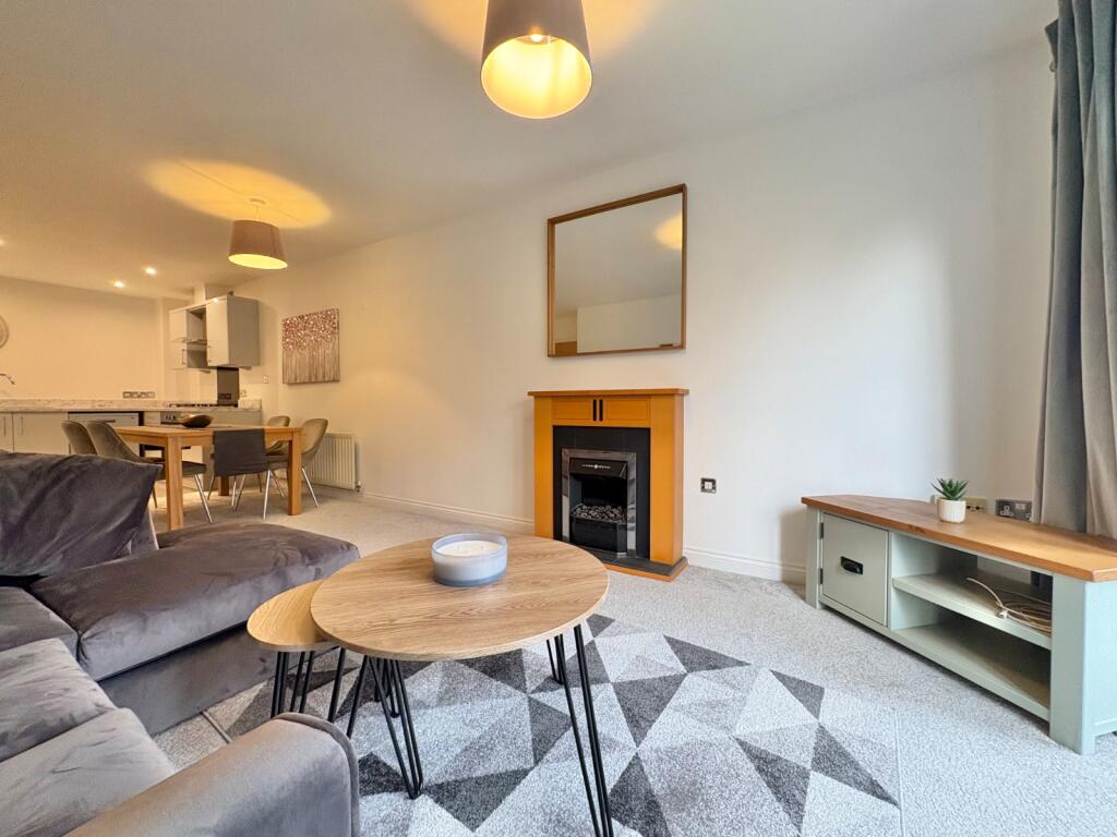 2 bed 1st Floor Flat for rent in Bramhope. From Linley & Simpson - Headingley