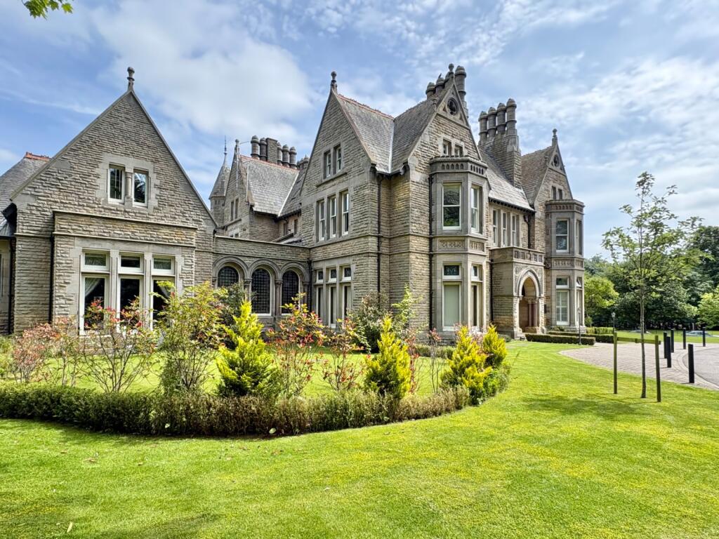 4 bed 1st Floor Flat for rent in Leeds. From Linley & Simpson - Headingley