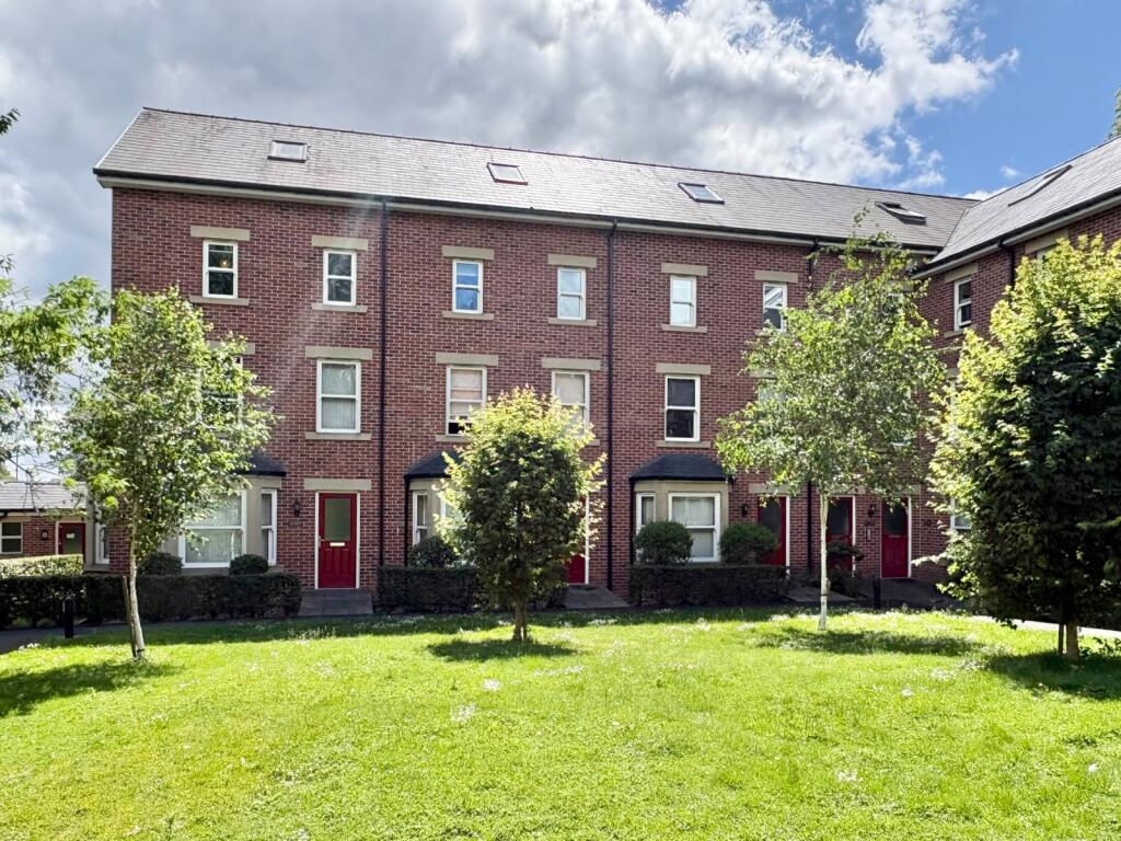 4 bed Detached for rent in Leeds. From Linley & Simpson - Headingley