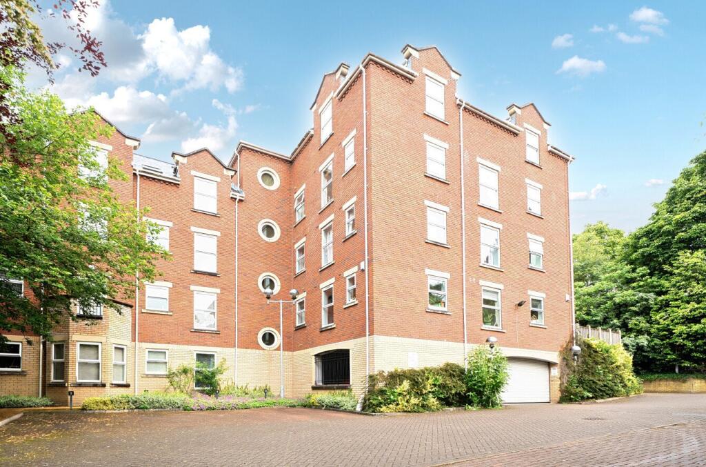 2 bed 1st Floor Flat for rent in Leeds. From Linley & Simpson - Headingley