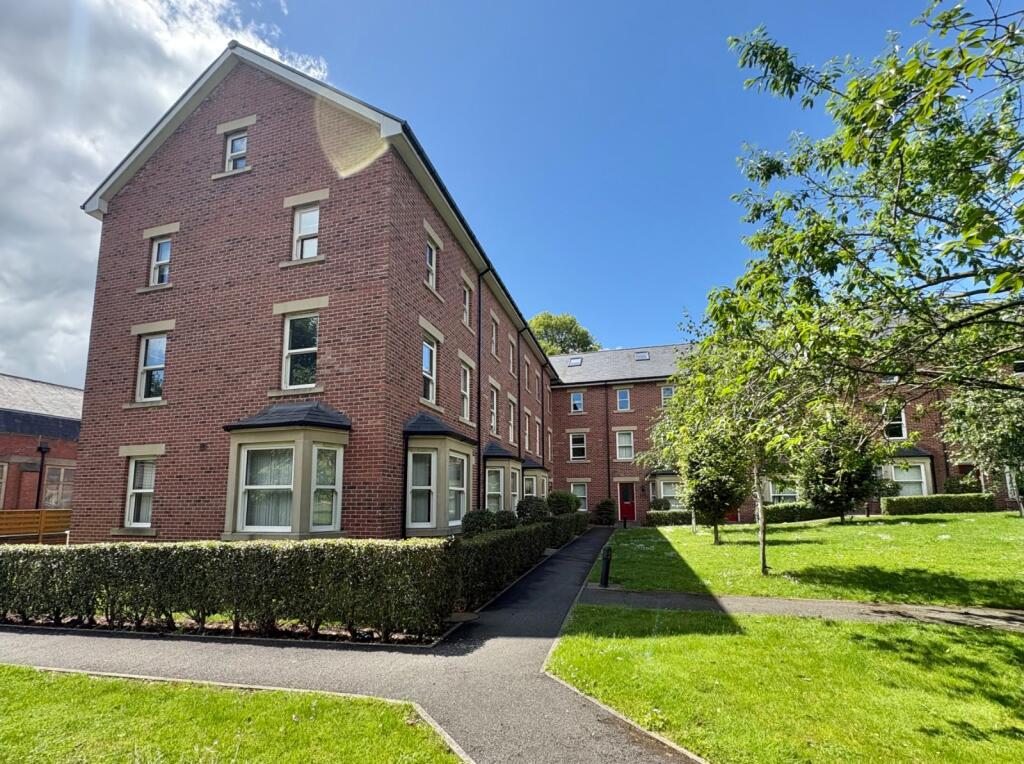 4 bed Detached for rent in Leeds. From Linley & Simpson - Headingley 4 bed Detached for rent in Leeds. From Linley & Simpson - Headingley