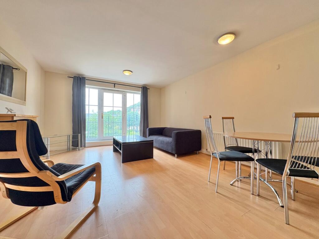 2 bed 1st Floor Flat for rent in Leeds. From Linley & Simpson - Headingley