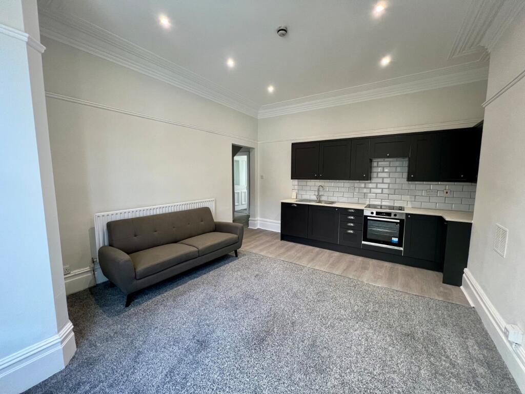 2 bed 1st Floor Flat for rent in Leeds. From Linley & Simpson - Headingley