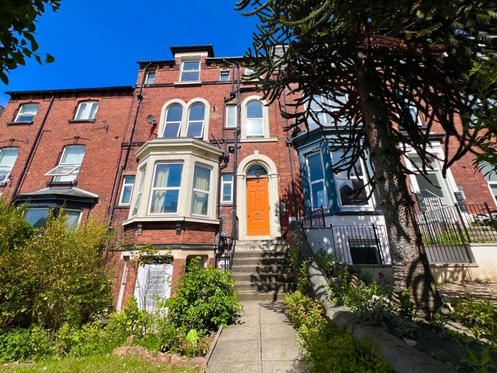 4 bed 1st Floor Flat for rent in Leeds. From Linley & Simpson - Headingley