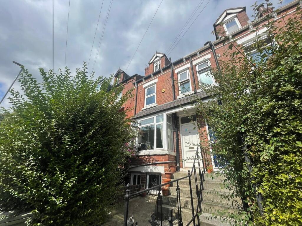 2 bed Mid Terraced House for rent in Leeds. From Linley & Simpson - Headingley