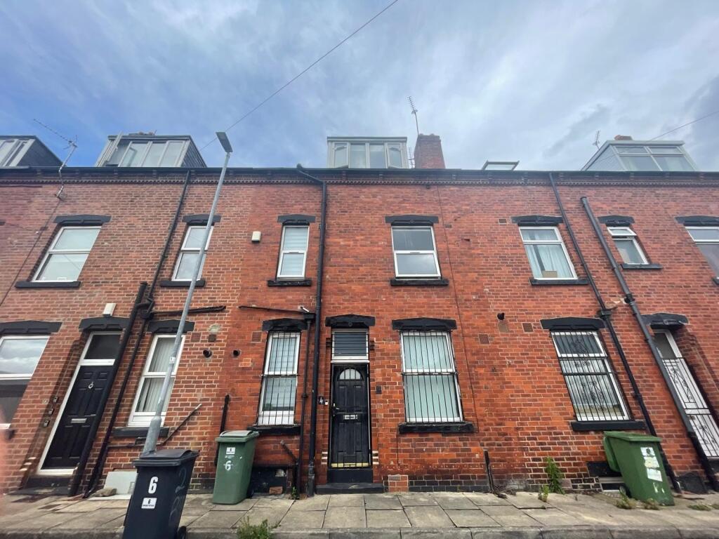 2 bed Mid Terraced House for rent in Leeds. From Linley & Simpson - Headingley 2 bed Mid Terraced House for rent in Leeds. From Linley & Simpson - Headingley